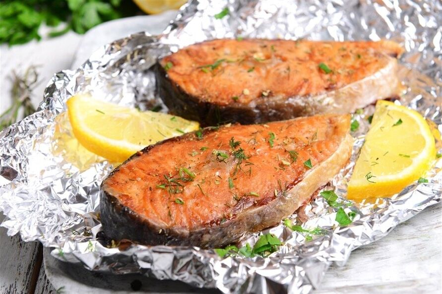 pečené ryby ve fólii pro vaši oblíbenou dietu
